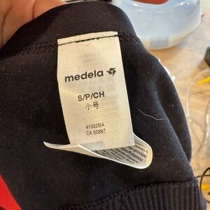 Medela Hands Free Pumping Bra